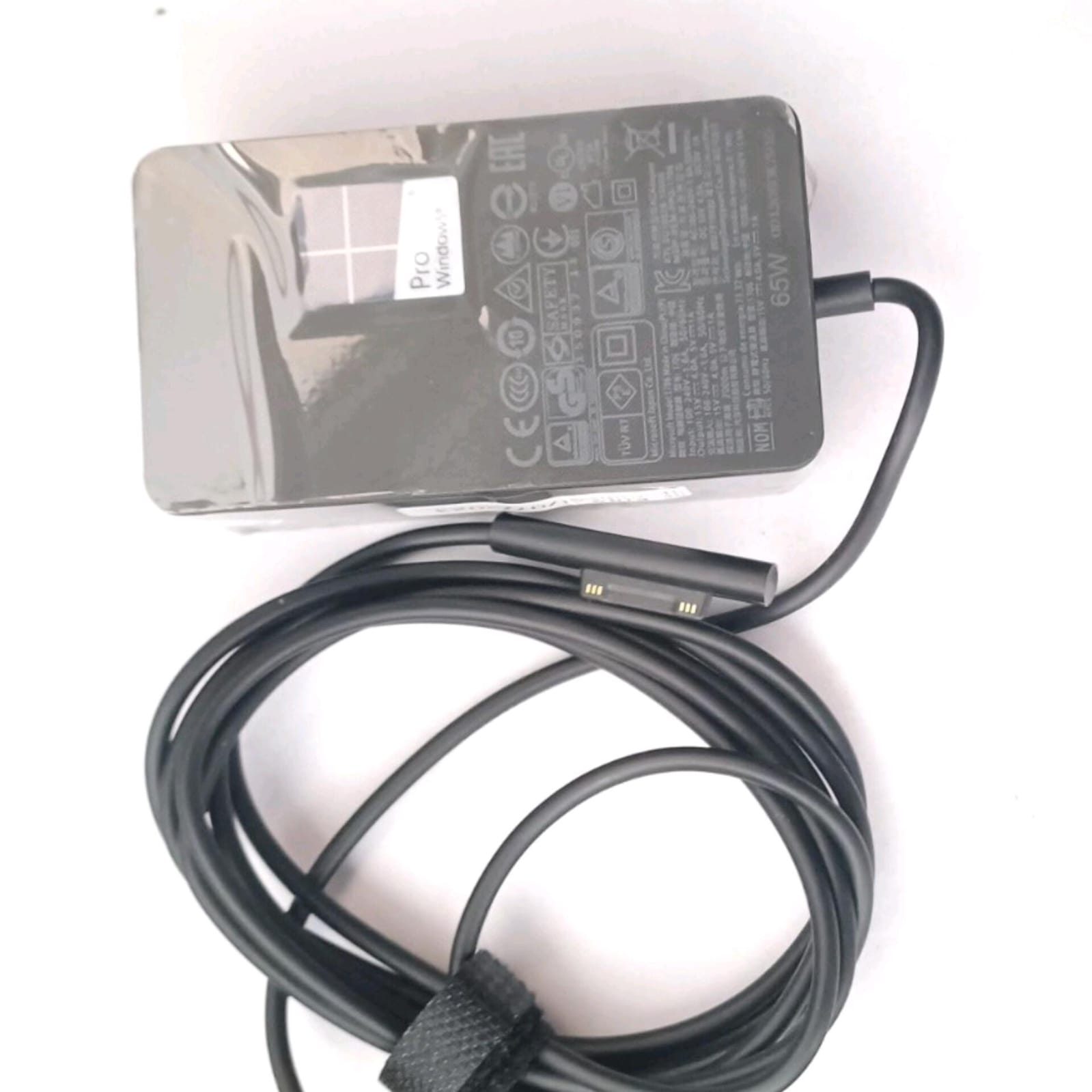 Surface Pro 65w Surface Pro 4,5 Charger 65W - Image 1